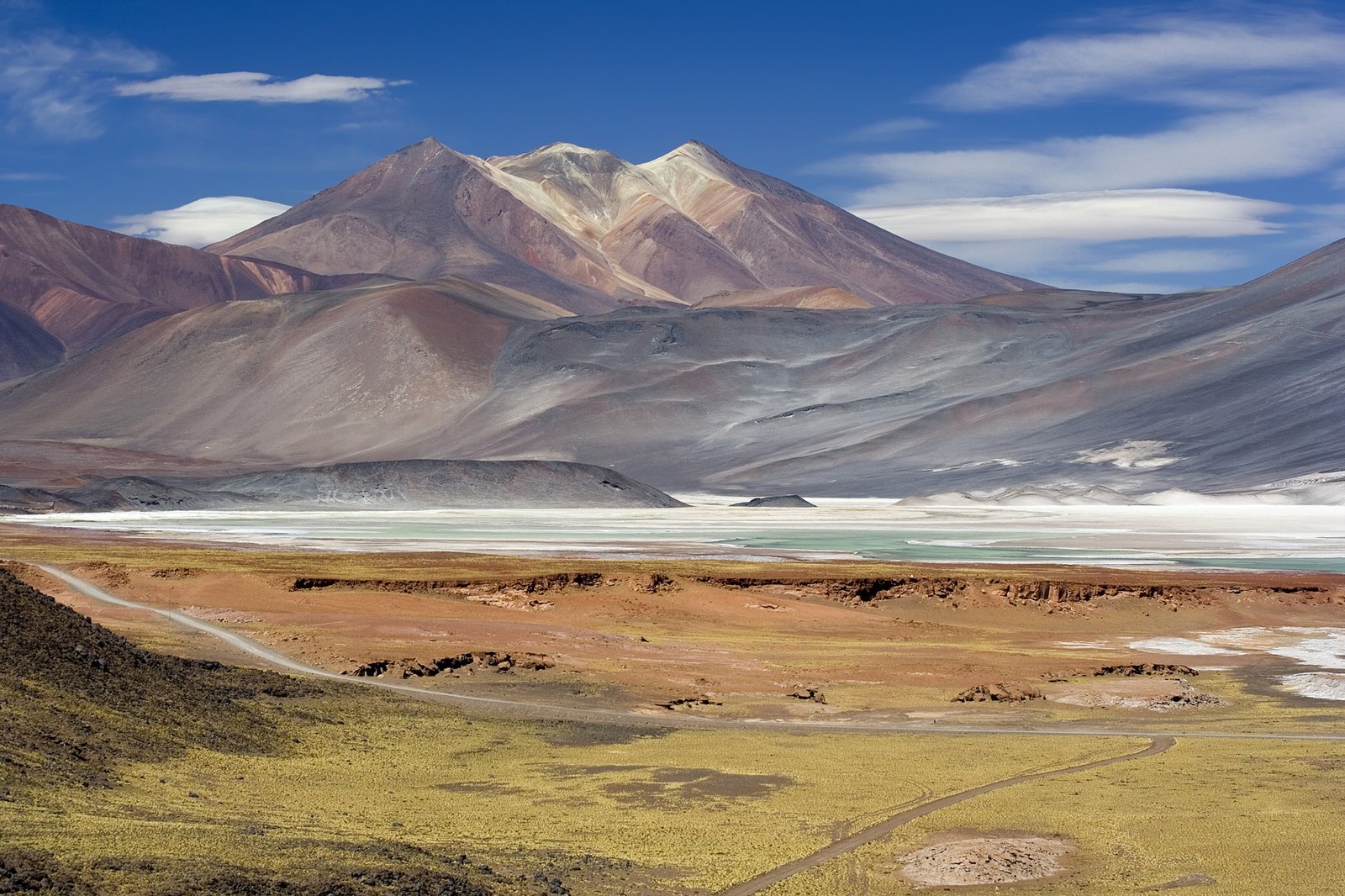 Atacama: conheça o deserto com luxo e conforto